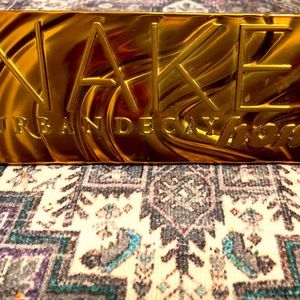 Urban Decay Naked Honey